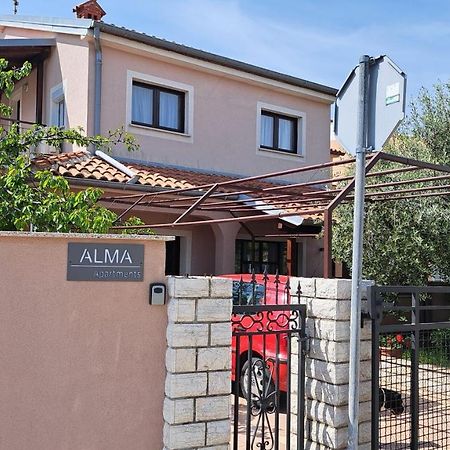 Apartmani Alma Пула Экстерьер фото