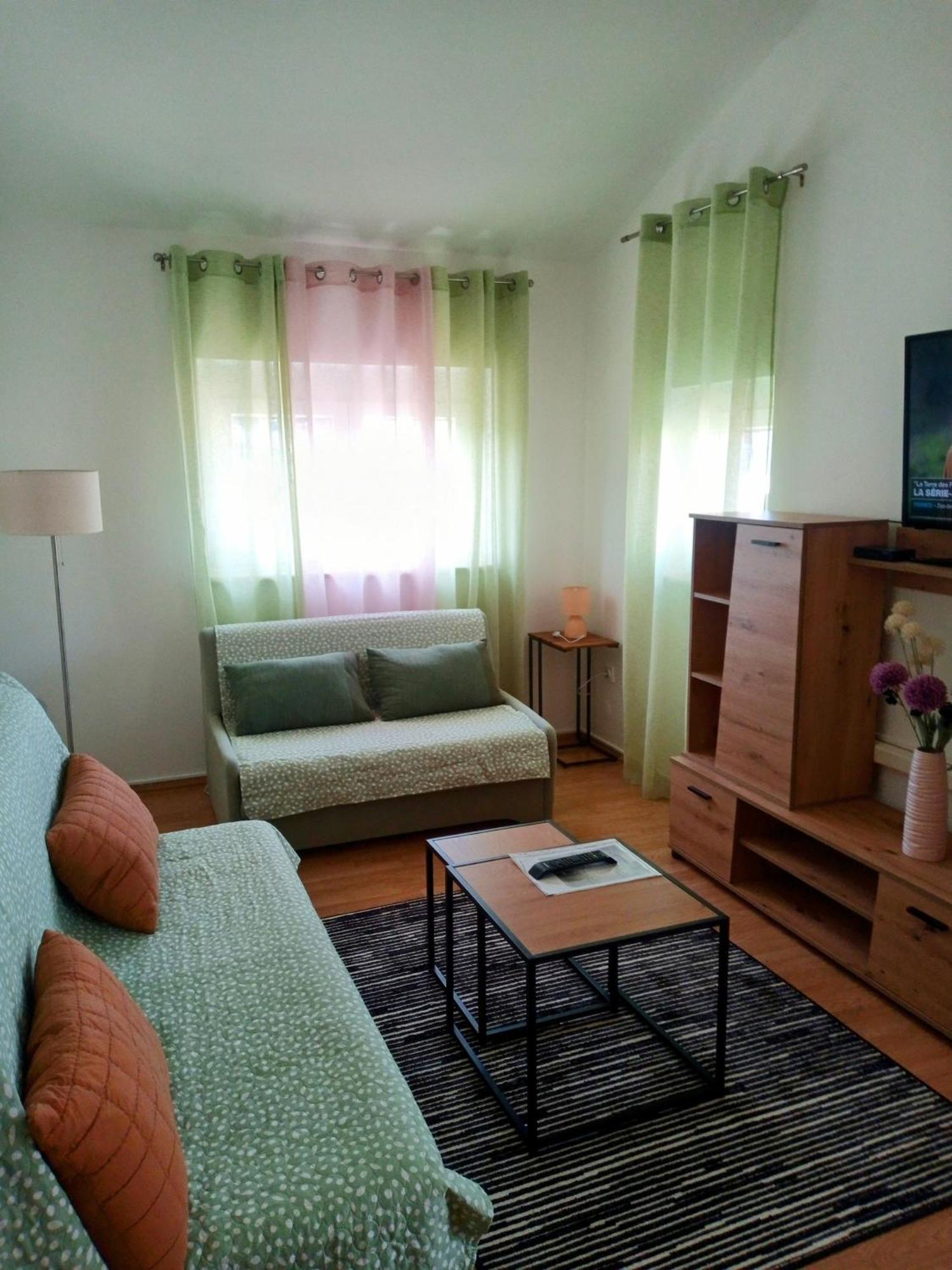 Apartmani Alma Пула Экстерьер фото