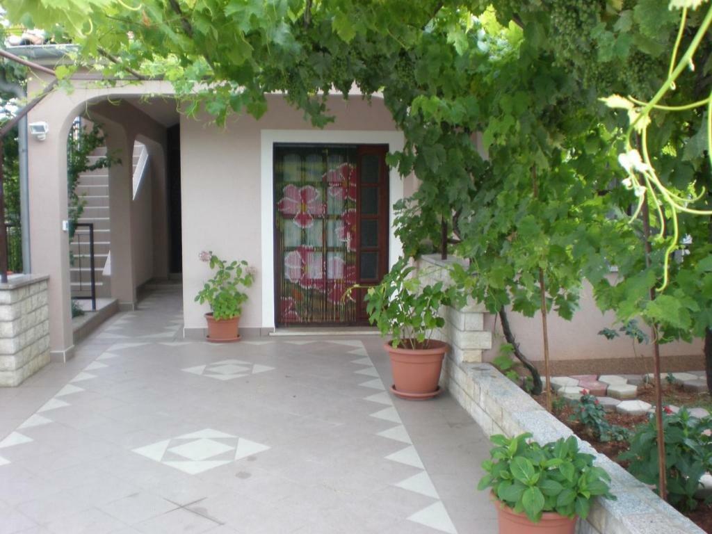 Apartmani Alma Пула Экстерьер фото